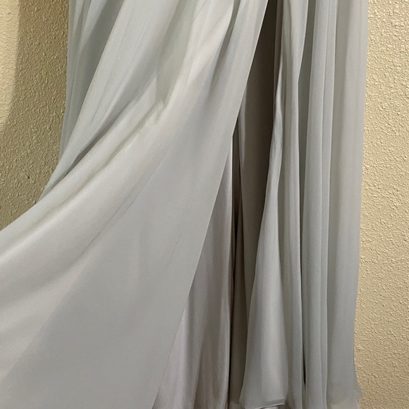 NWT Mac Duggal Blue Embellished Cap Sleeve Bodice Flowy Gown 79365 Size 14 - Picture 7 of 16